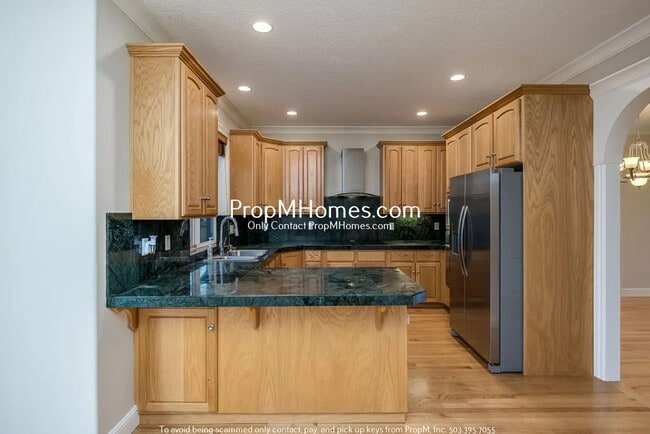 Building Photo - Gorgeous Three Bedroom Home in Centennial!