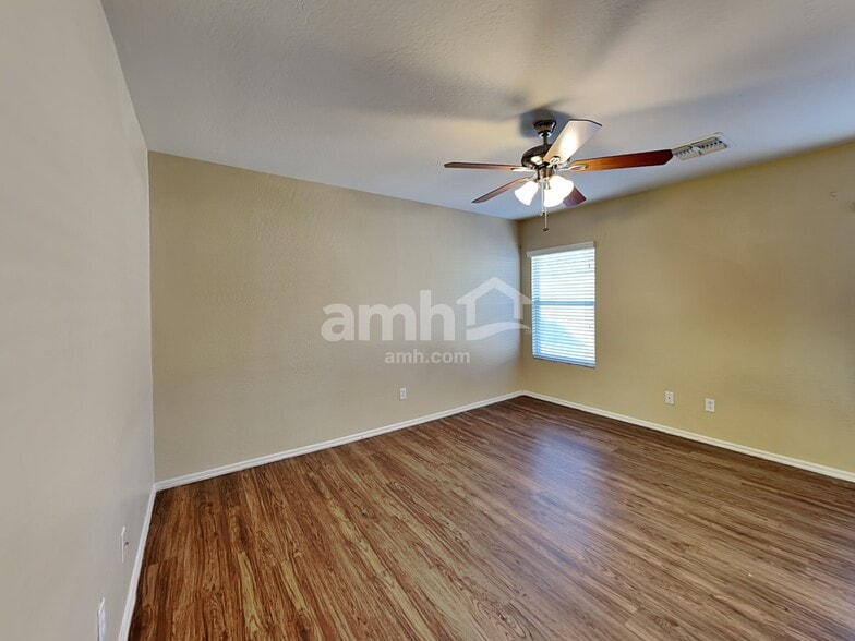 Building Photo - 22653 W Mesquite Dr