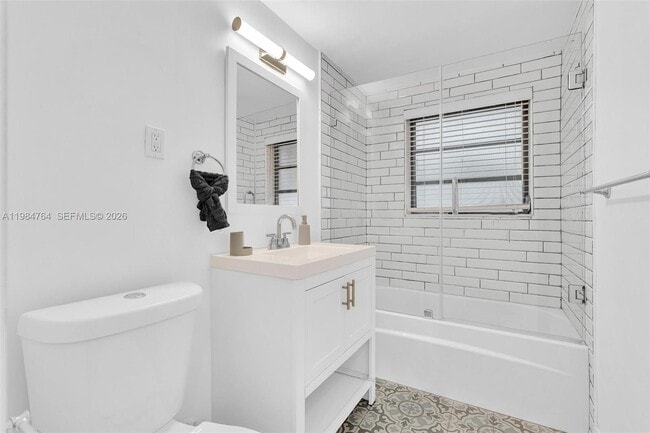 Building Photo - 4144 El Mar Dr