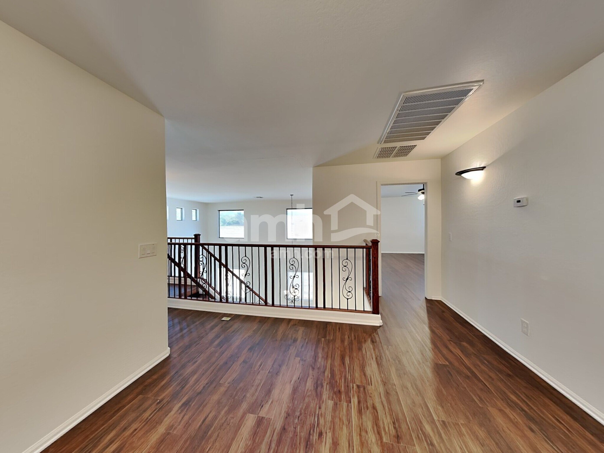 Building Photo - 17658 W Bloomfield Rd