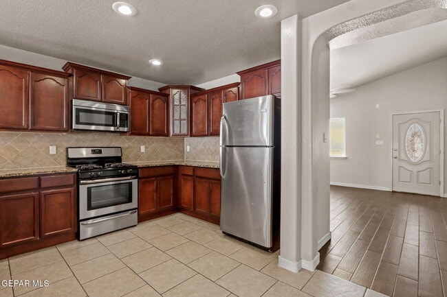 Building Photo - 14645 Spanish Point Dr