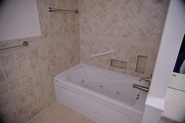 Building Photo - 7431 Midbury Dr