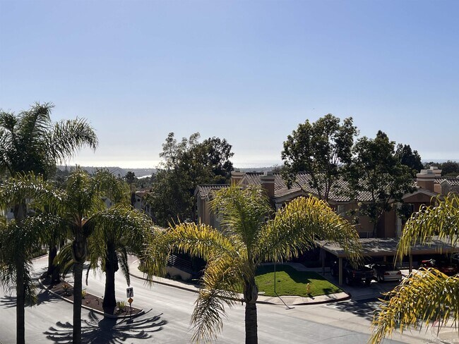 Building Photo - 6970 Ballena Way