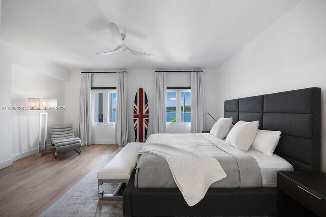 Building Photo - 2424 Fisher Island Dr