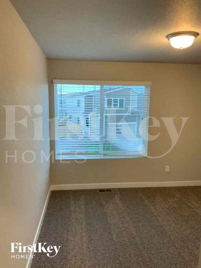 Building Photo - 11123 Murrelet Dr