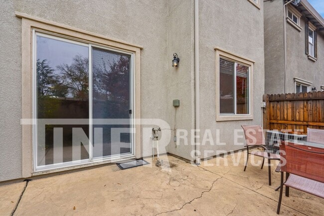 Building Photo - 2345 Coffeeberry Rd