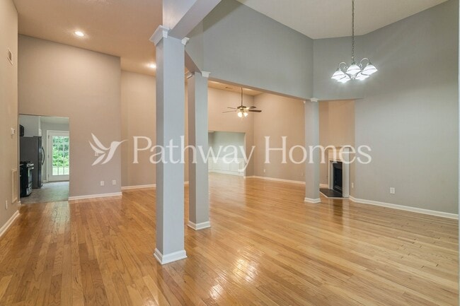 Building Photo - 4501 Holliday Rd