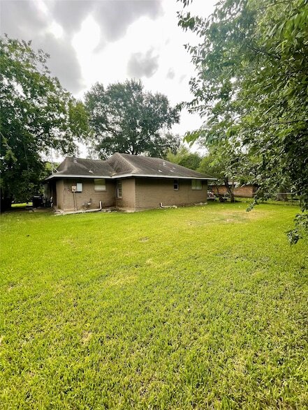 Building Photo - 11906 Binghampton Drive