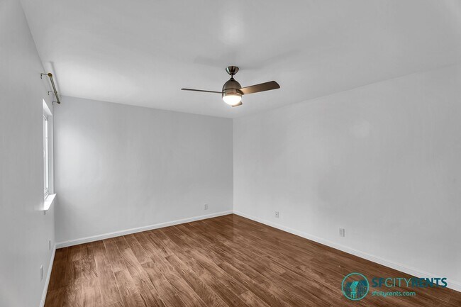 Building Photo - Noe Valley/Dolores Heights: Luxury Condo w/ Expansive Private Deck & 2 Car Parking