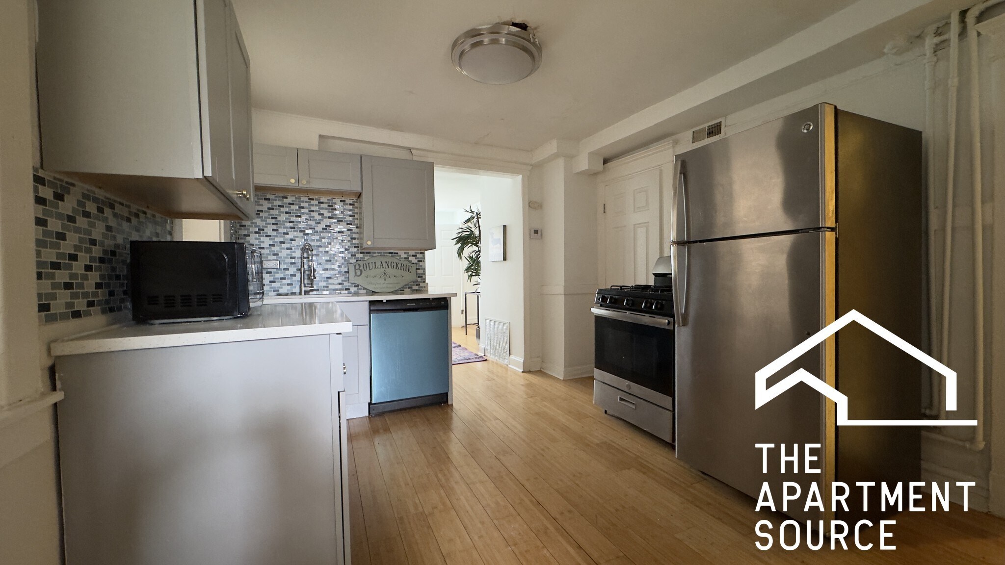 Building Photo - 2642 W Hirsch St