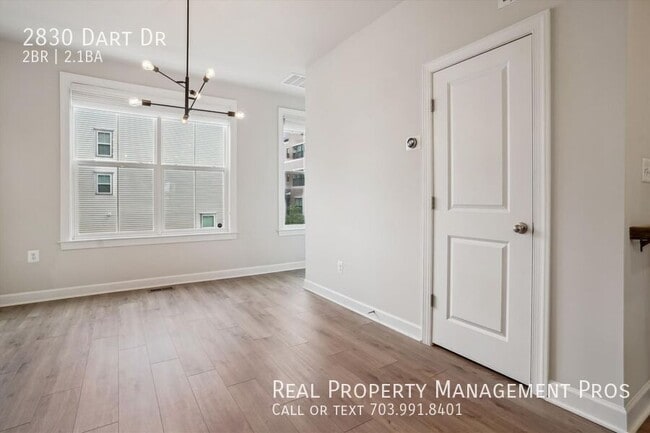 Building Photo - 2830 Dart Dr