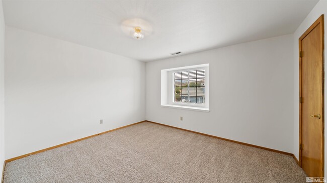 Building Photo - 2977 Pinebrook Dr