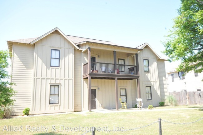 Primary Photo - 503 Wesley Pl