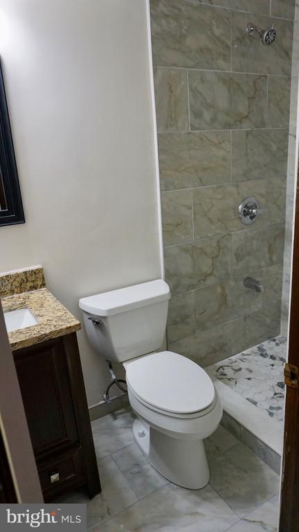 Building Photo - 8179 Curving Creek Ct