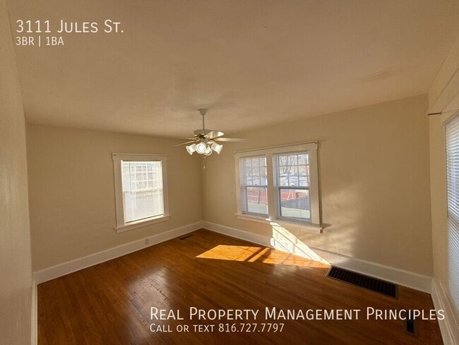 Building Photo - 3111 Jules St