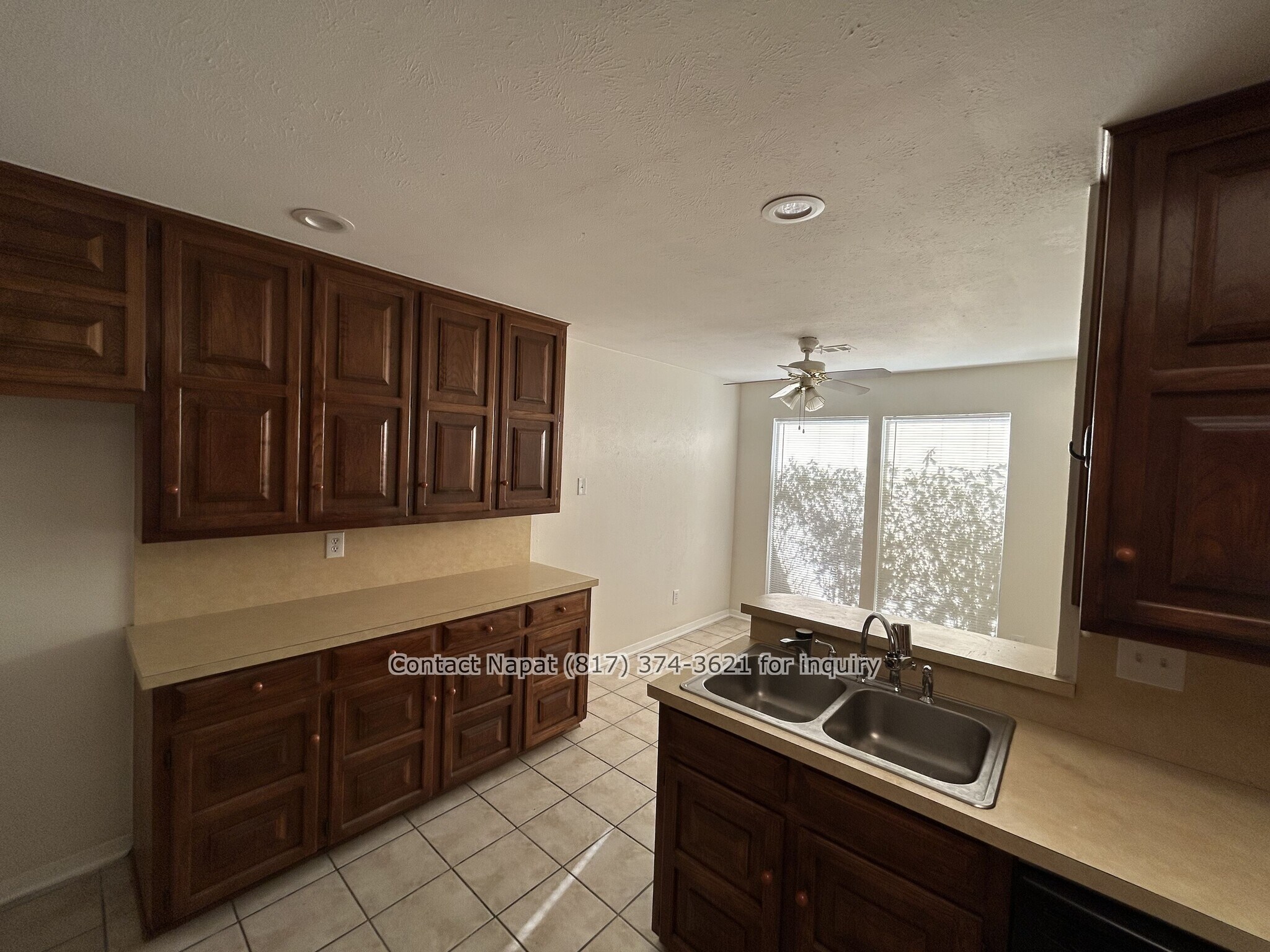 Building Photo - 16416 Lauder Ln