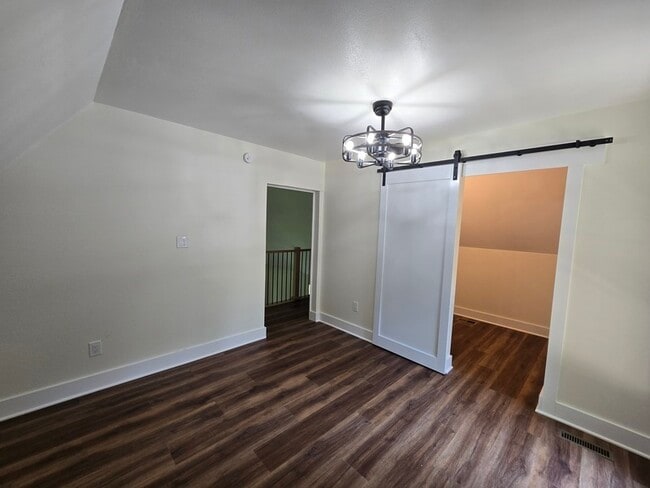 Building Photo - 6013 Bates Pike SE