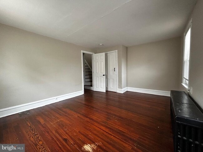 Building Photo - 272 MAPLE