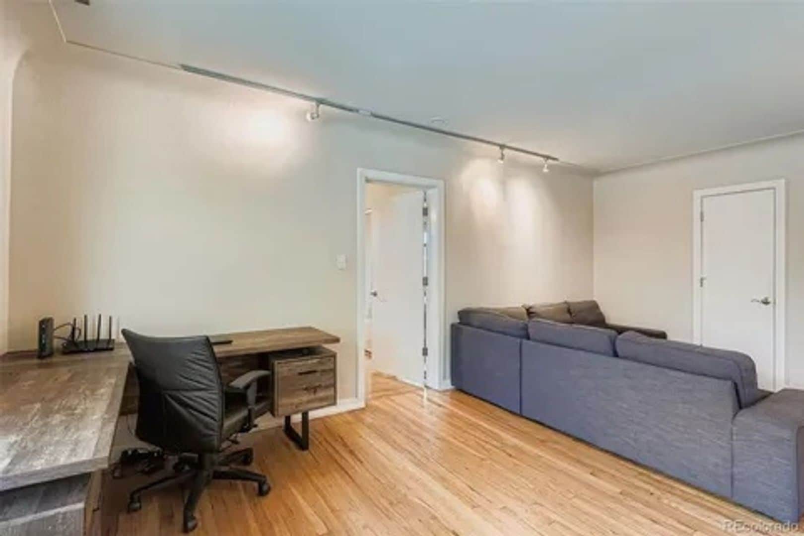 Building Photo - 636 N Washington St