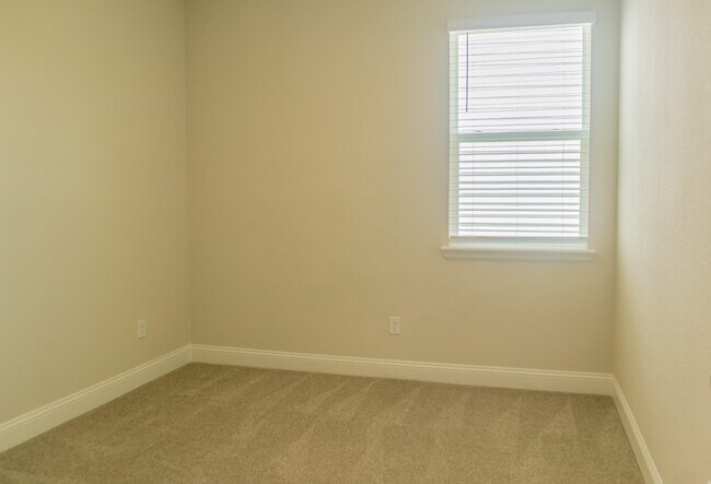 Building Photo - 71 Wambaw Dr