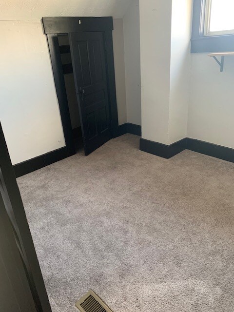 Building Photo - 11 N 4th St