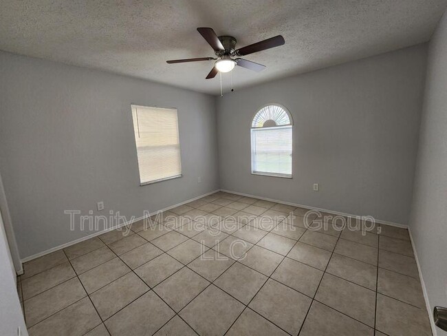 Building Photo - 13496 Wilburton St