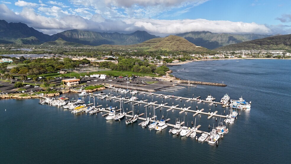 Waianae Boat Harbor - Dock Your Boat Close to Home - 85-794 Lihue St