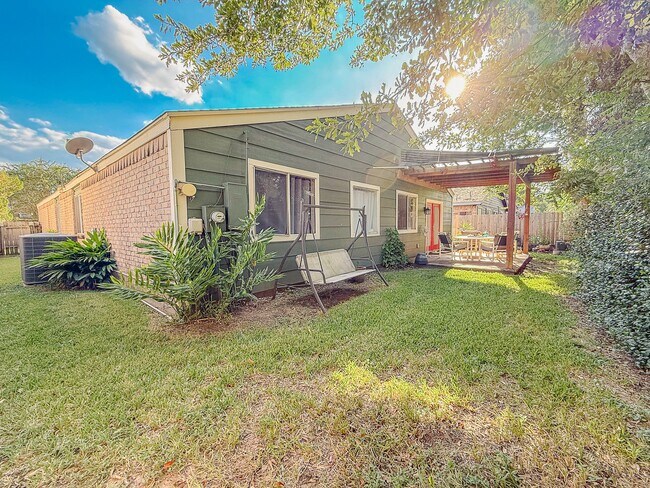 Building Photo - 3306 Hunterwood Dr