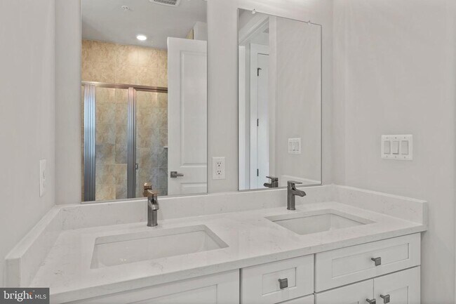 Building Photo - 1448 Lavender Clf Wy