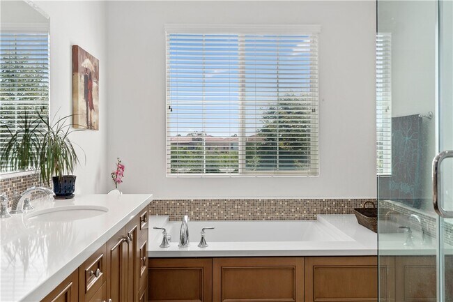 Building Photo - 109 Sabiosa