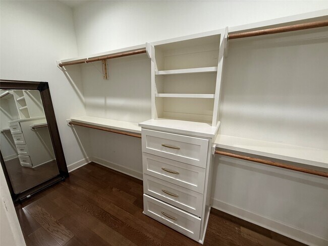 Building Photo - 4509 Rosemont St