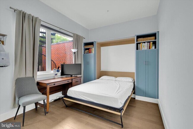 Building Photo - 3225 Sherman Ave NW