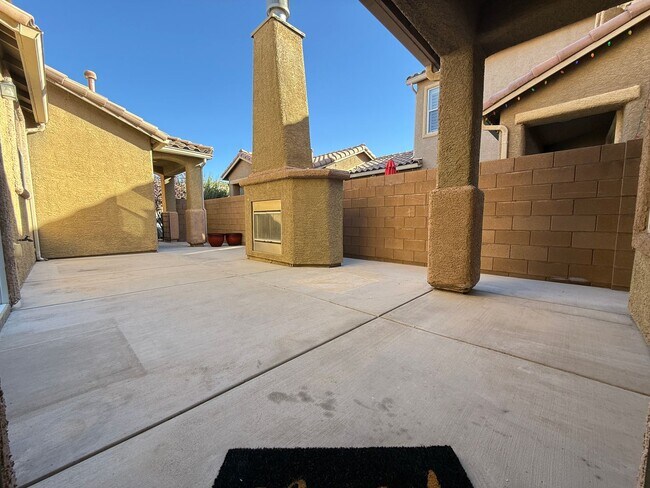 Building Photo - 8971 College Green St