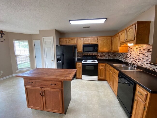 Building Photo - 10162 Eveninghill Cv