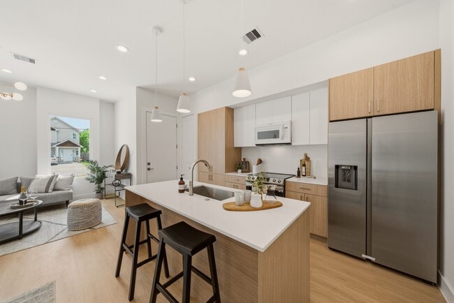Building Photo - 6514 Luce St