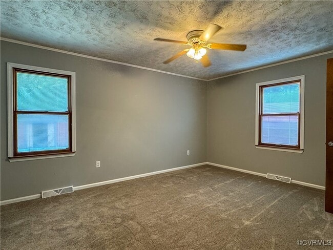 Building Photo - 10200 Graves Rd