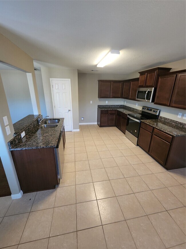 Building Photo - 24311 Sandhill Trails Ct