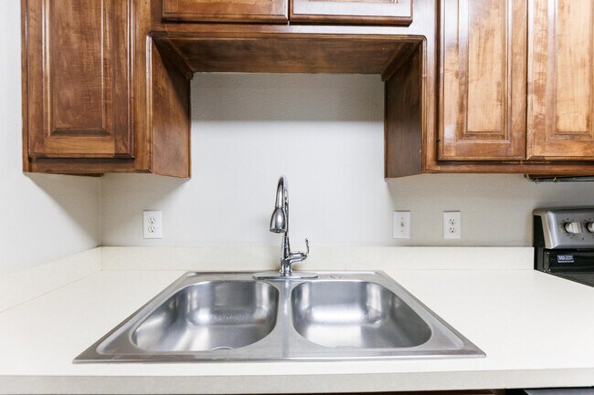 Building Photo - 3102 109th St