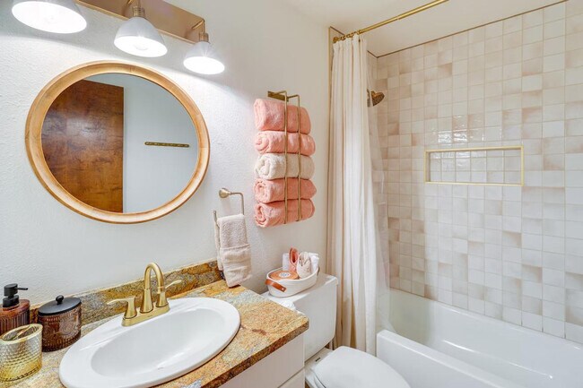 Building Photo - 113 Margarita Rd