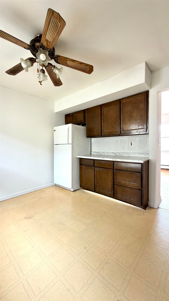 Building Photo - 9104 3rd Ave