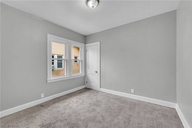 Building Photo - 4723 E 94th St