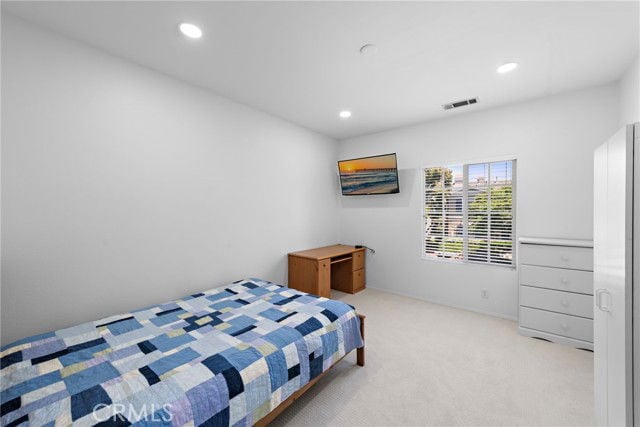 Building Photo - 15 Strawflower St