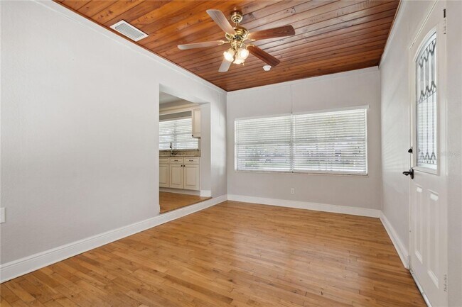 Building Photo - 4508 S Lois Ave