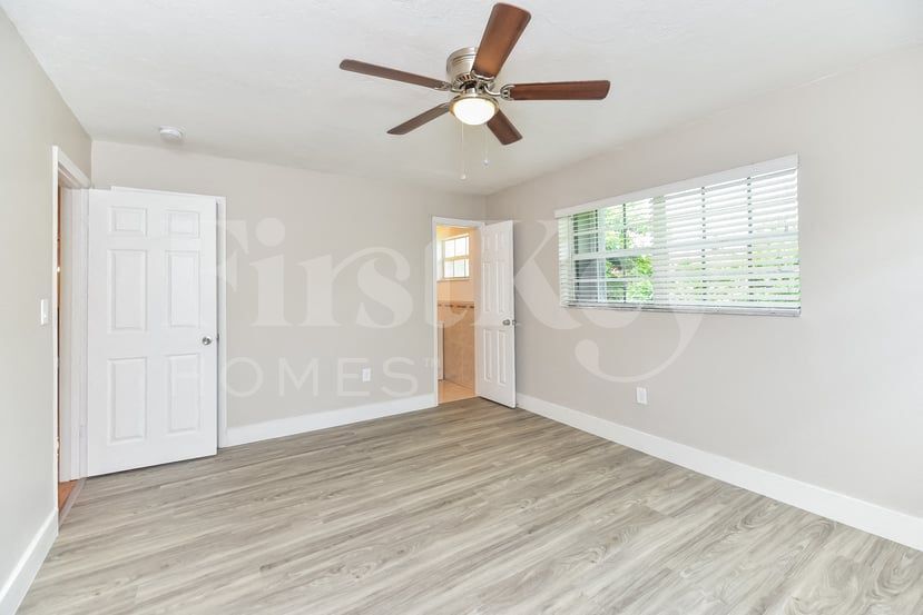 Building Photo - 16941 SW 119th Ct