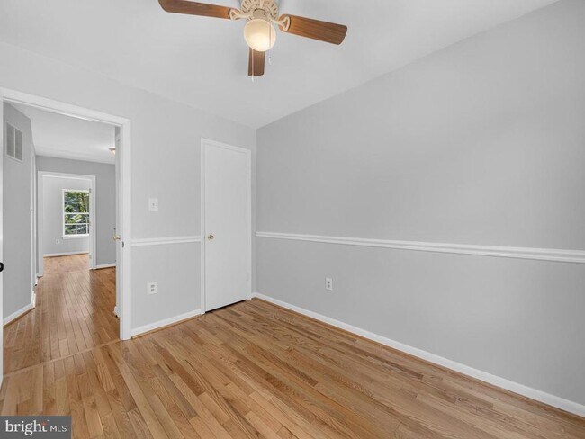 Building Photo - 15057 Cherrydale Dr