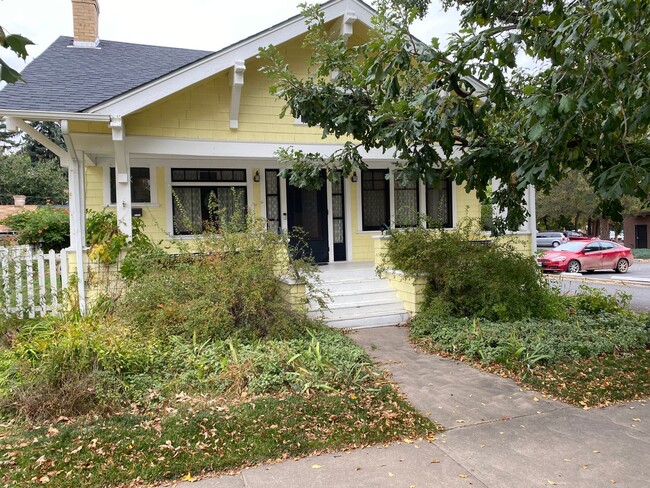 Building Photo - Stunning home in Downtown Longmont