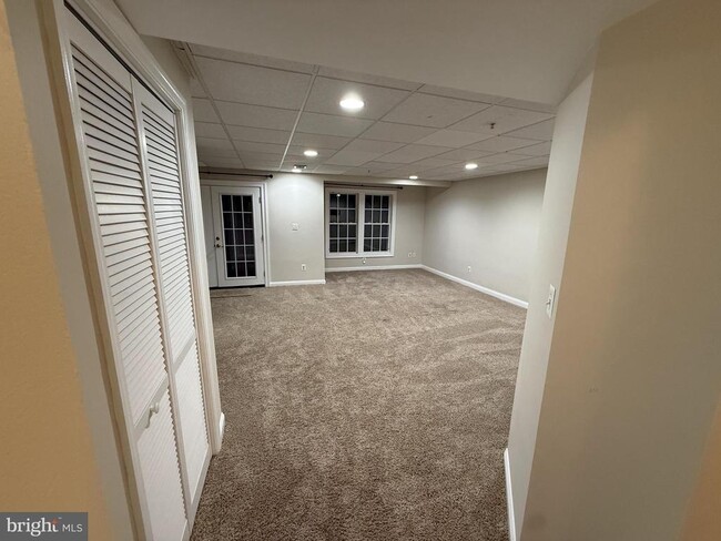 Building Photo - 10526 Abingdon Way