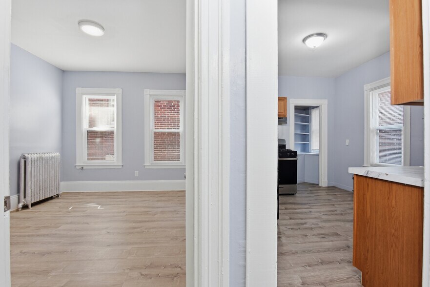 Building Photo - 3 Moreland St