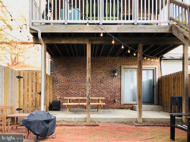 Building Photo - 8 N New St