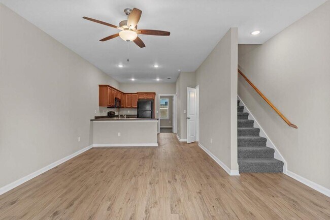 Building Photo - 2243 Del Carmel Way